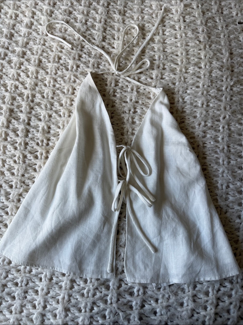White tie halter top